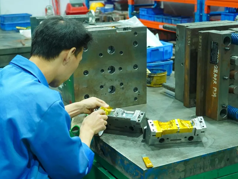 custom injection mold