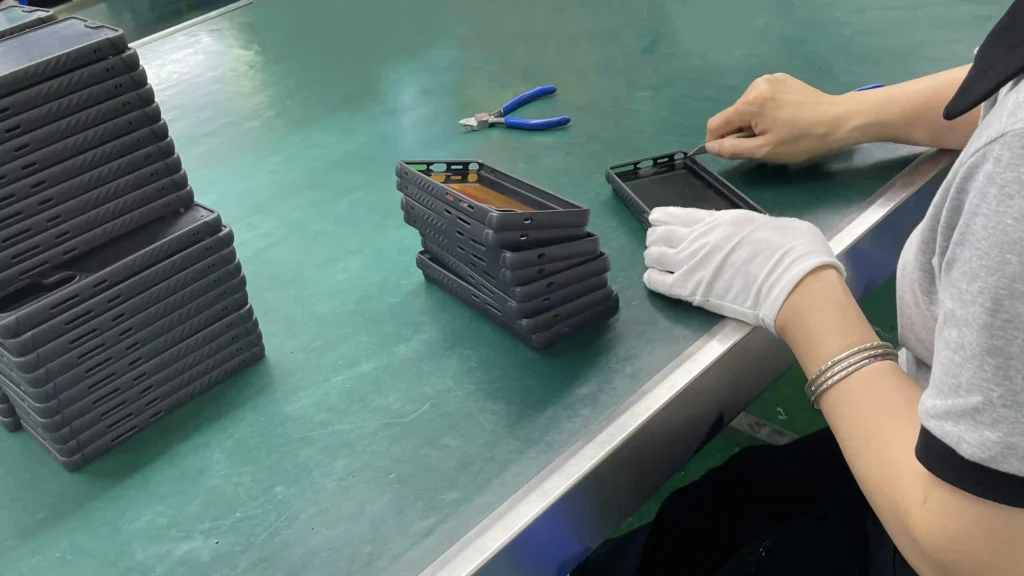 Case Study: How YG’s Liquid Silicone Phone Cases Solve the Problem for Bulk Buyers
