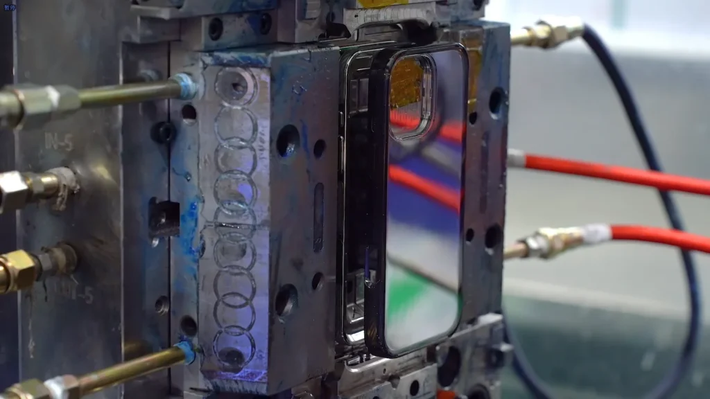 Mobile phone case injection molding