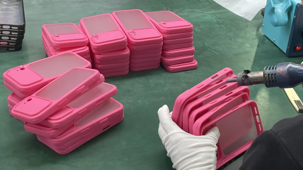 How Silicone Phone Case Suppliers Solve the Protective Issues