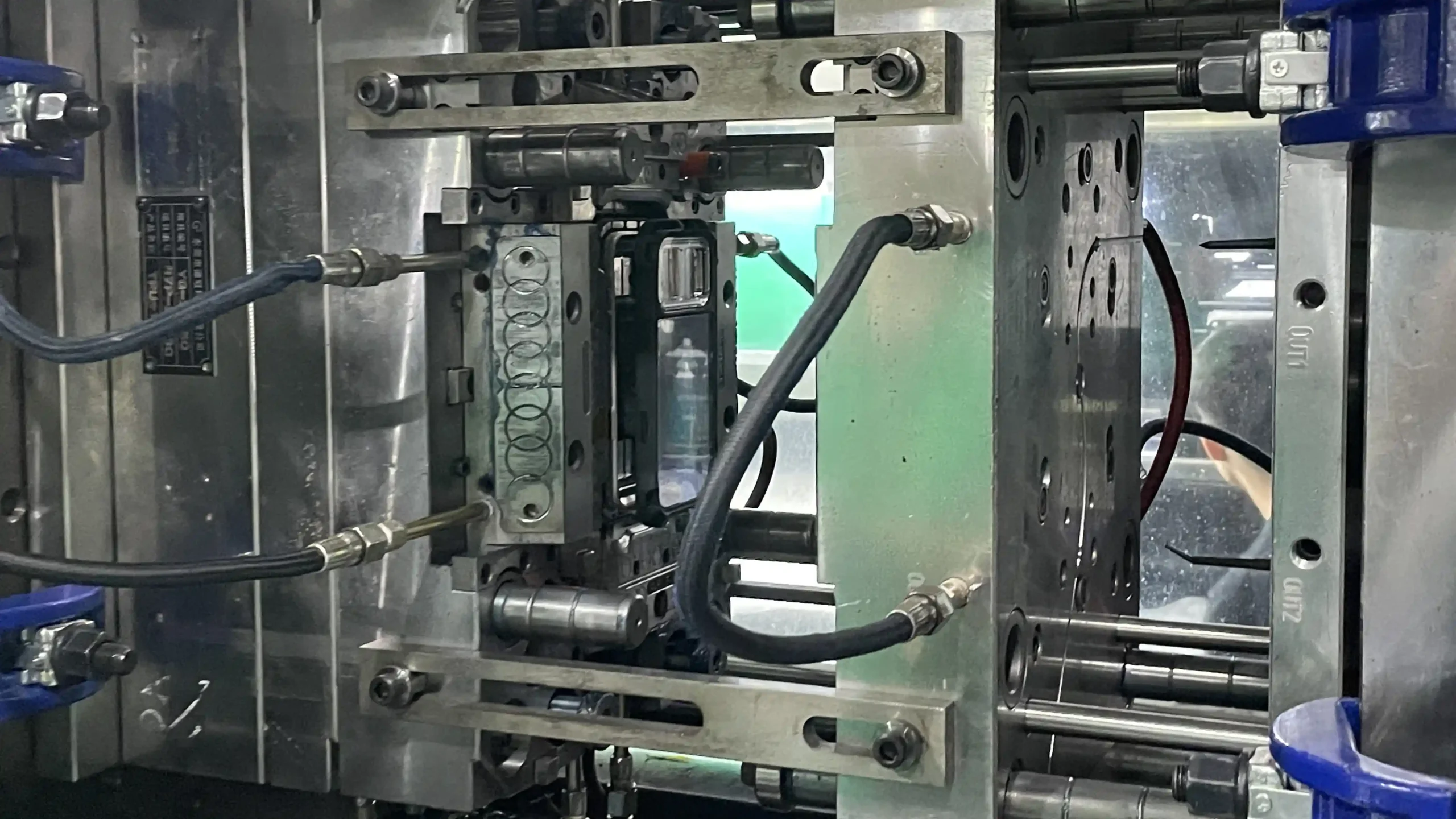 Injection Molding for Phone Cases: The Ultimate Guide