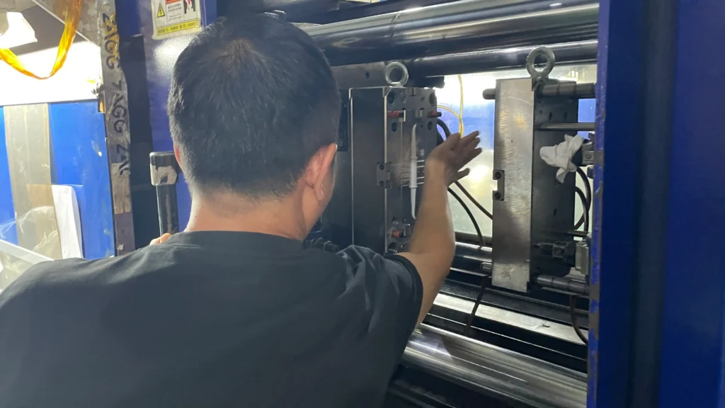 medical device plastic injection molding
