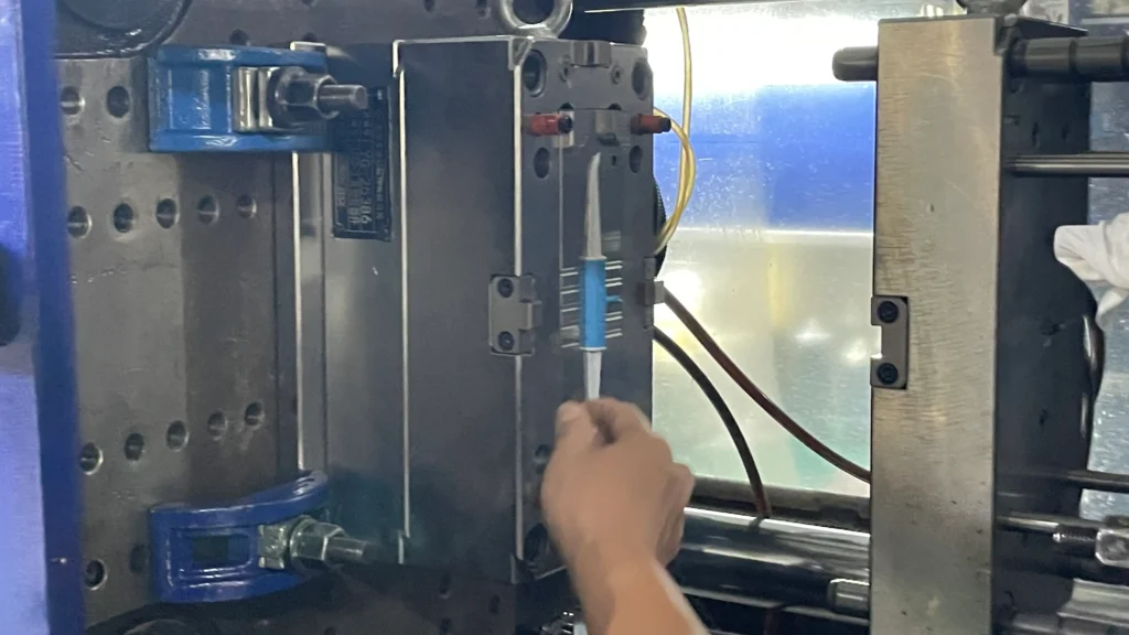 medical plastic injection molding-Second Shot (TPU Overmold)